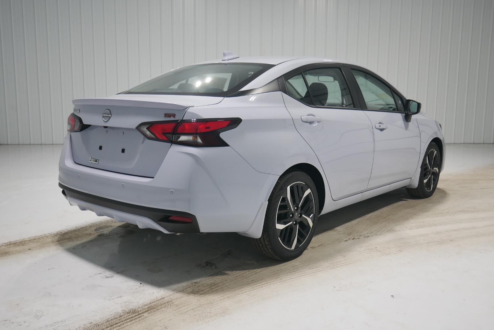 2025 Nissan Versa SR