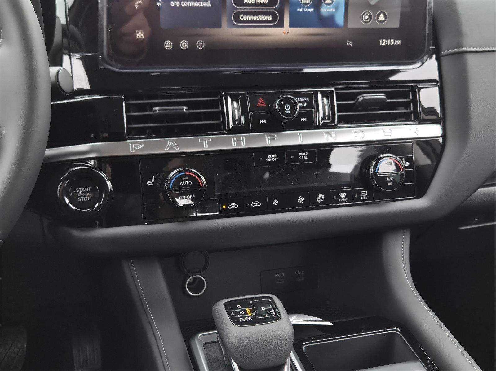 2026 Nissan Pathfinder SV