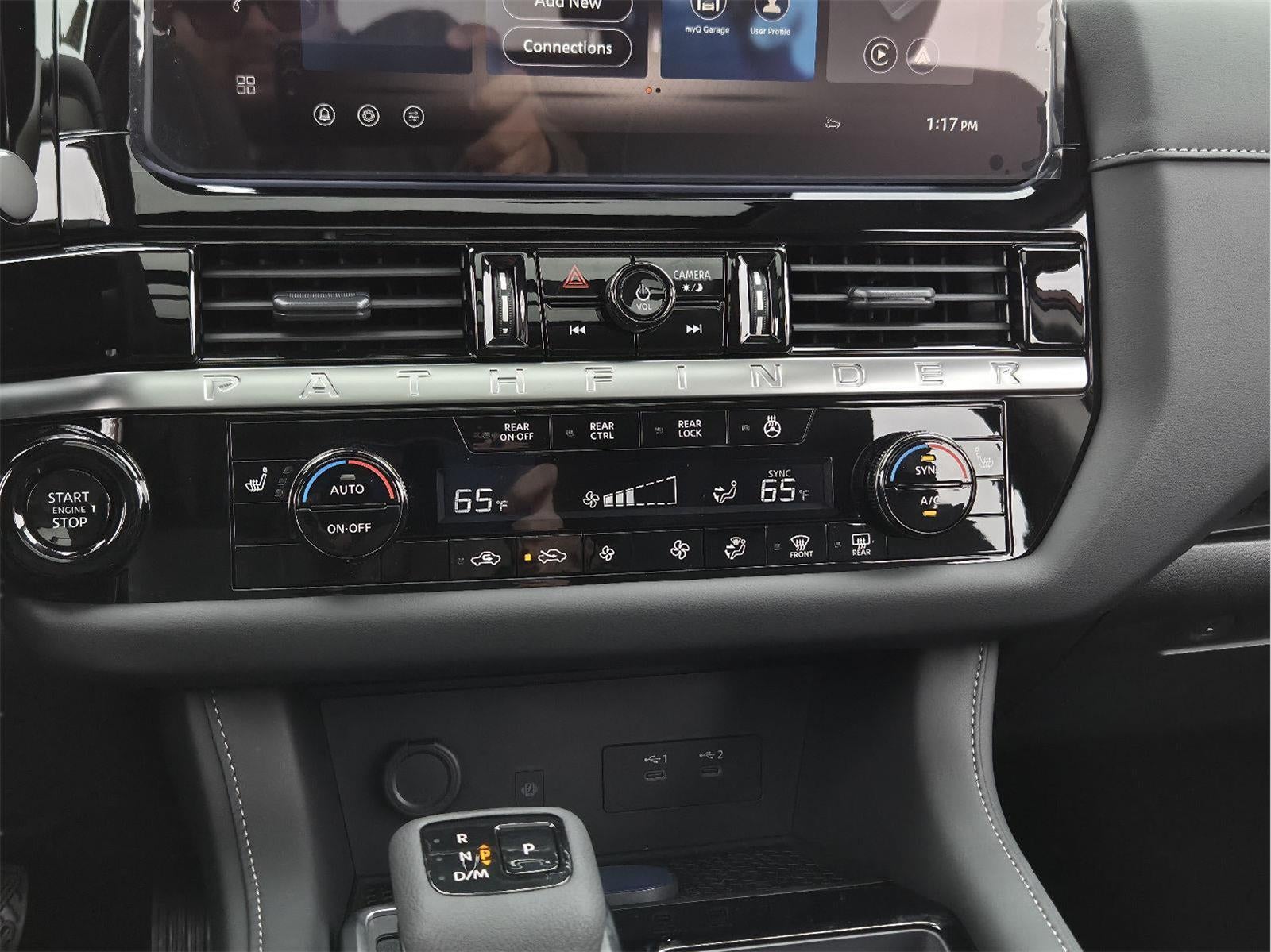 2026 Nissan Pathfinder SL