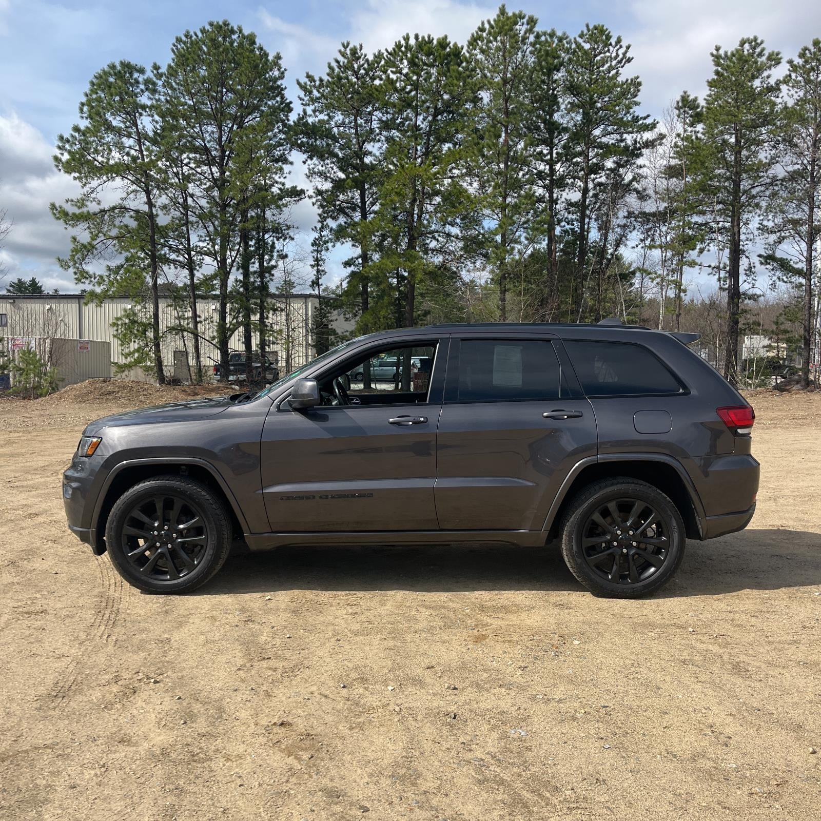 2020 Jeep Grand Cherokee Altitude