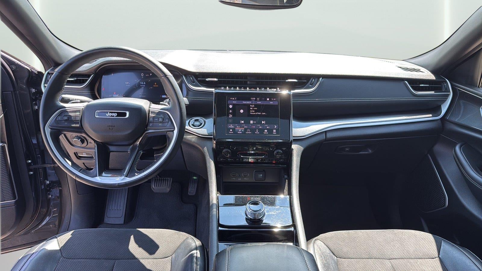 2022 Jeep Grand Cherokee Altitude