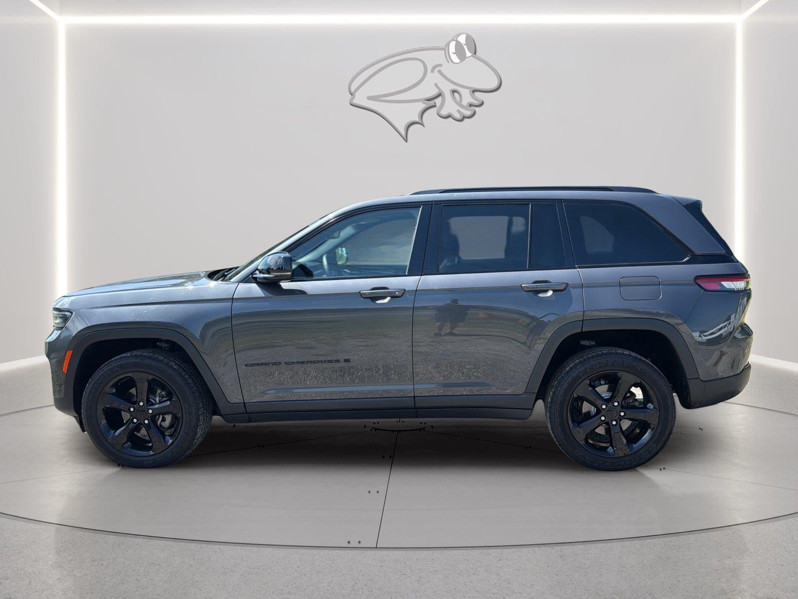 2022 Jeep Grand Cherokee Altitude