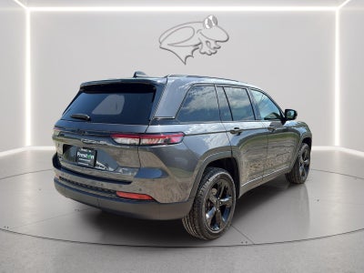 2022 Jeep Grand Cherokee Altitude