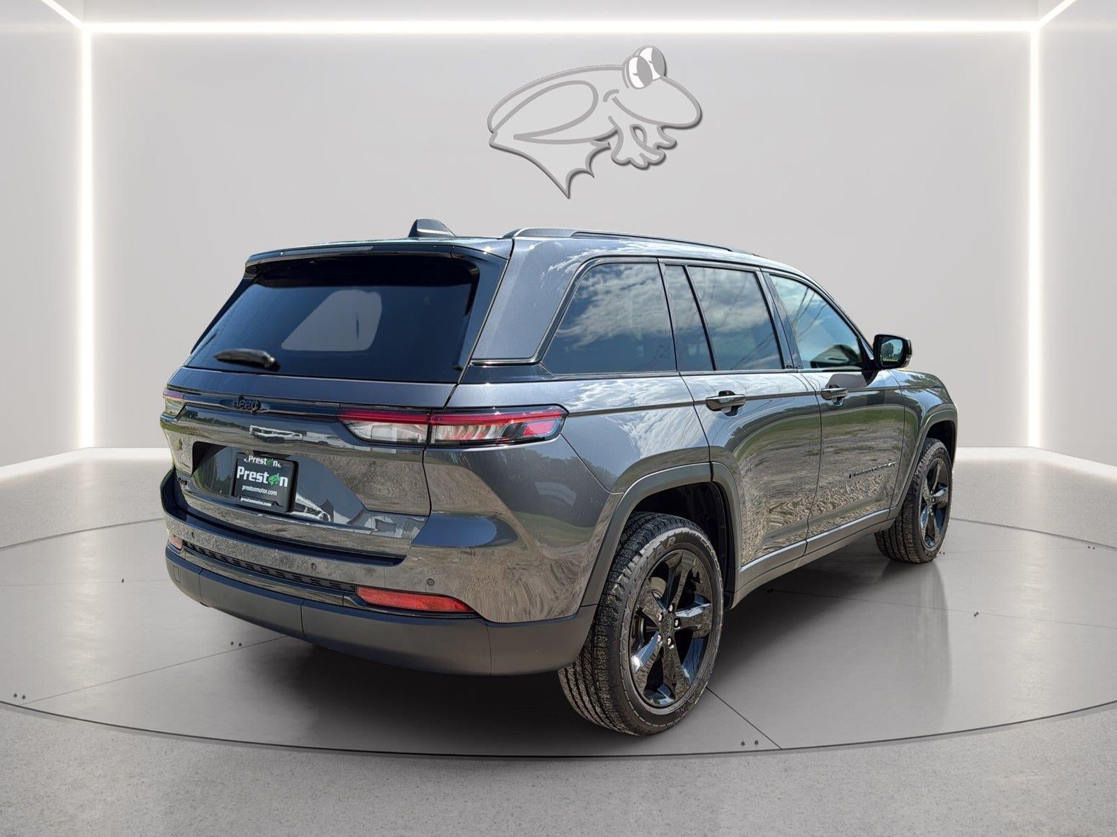 2022 Jeep Grand Cherokee Altitude