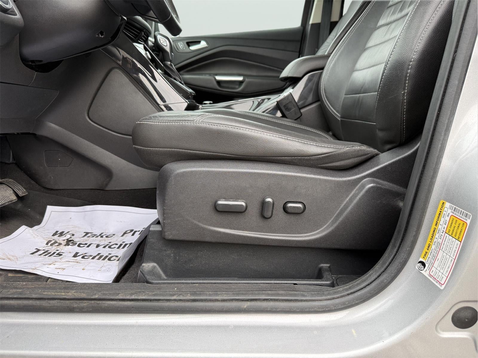 2016 Ford ESCAPE TITANM