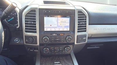 2017 Ford Super Duty F-250 Lariat