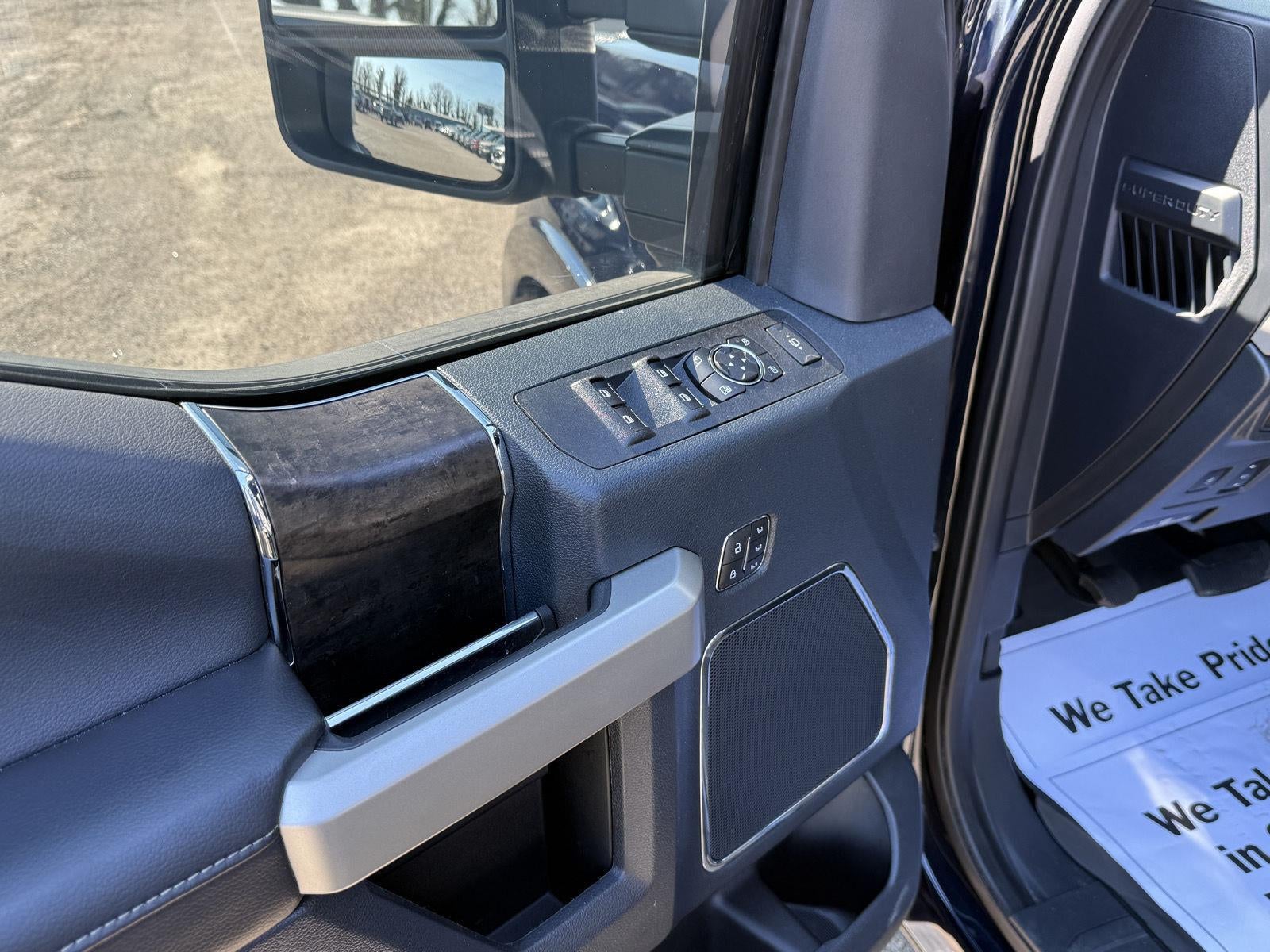 2022 Ford Super Duty F-250 Lariat