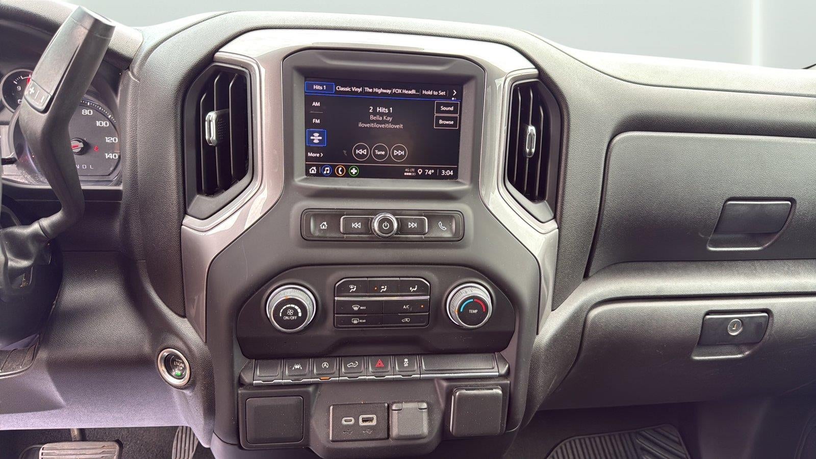 2022 Chevrolet Silverado 1500 Custom