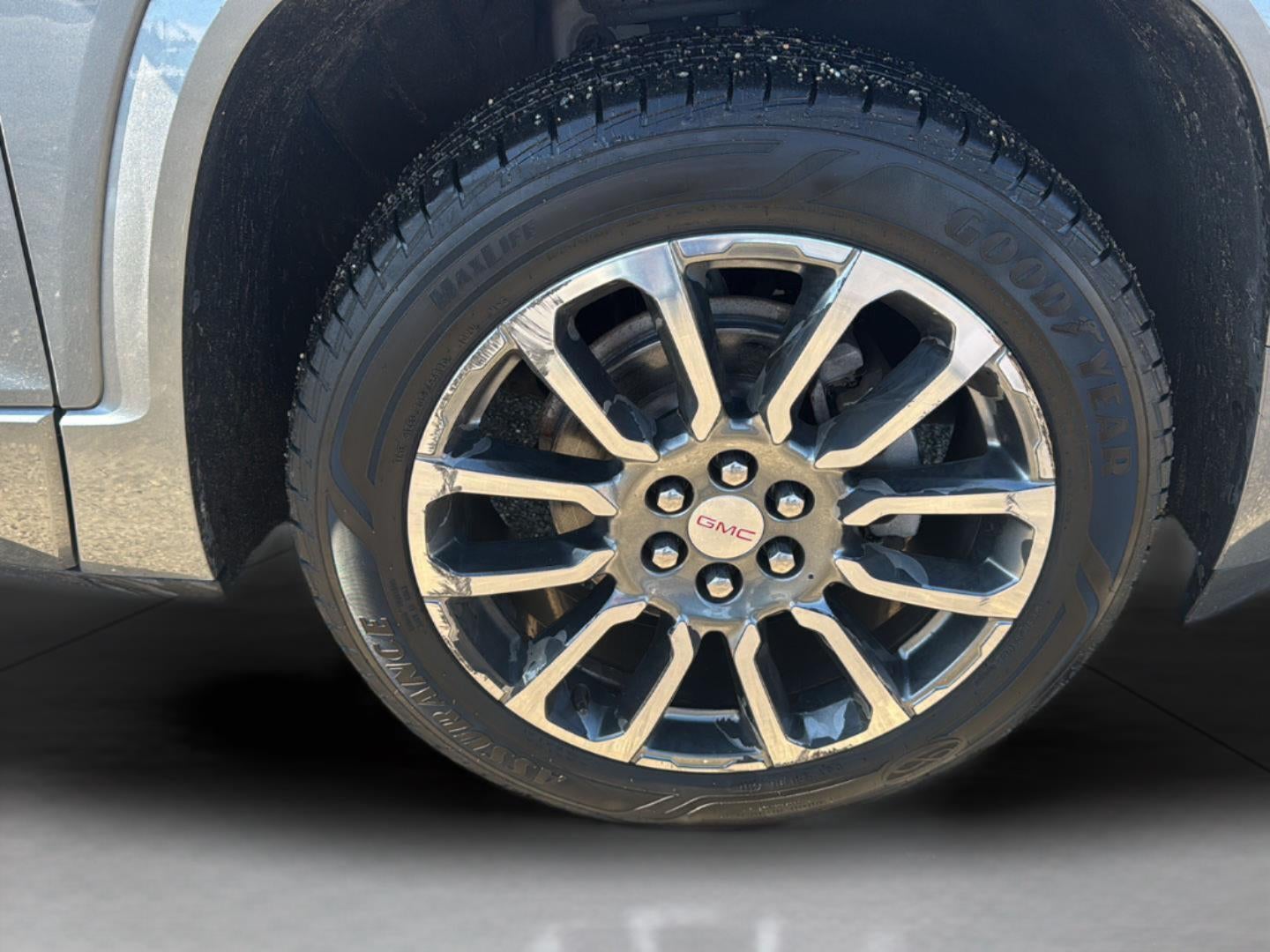 2020 GMC Acadia Denali