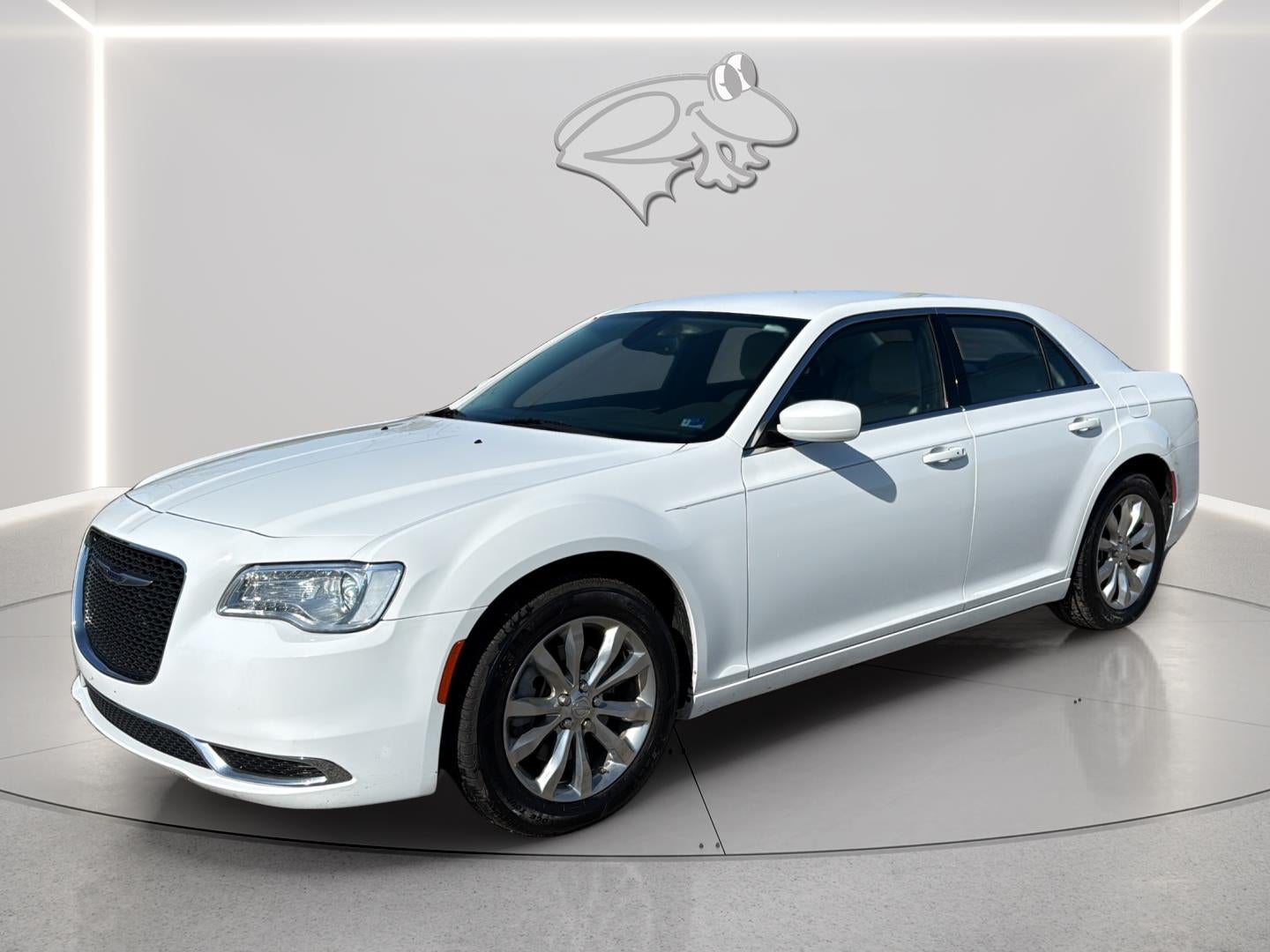 2022 Chrysler 300 Touring
