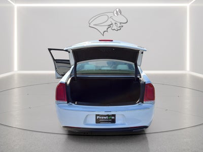 2022 Chrysler 300 Touring