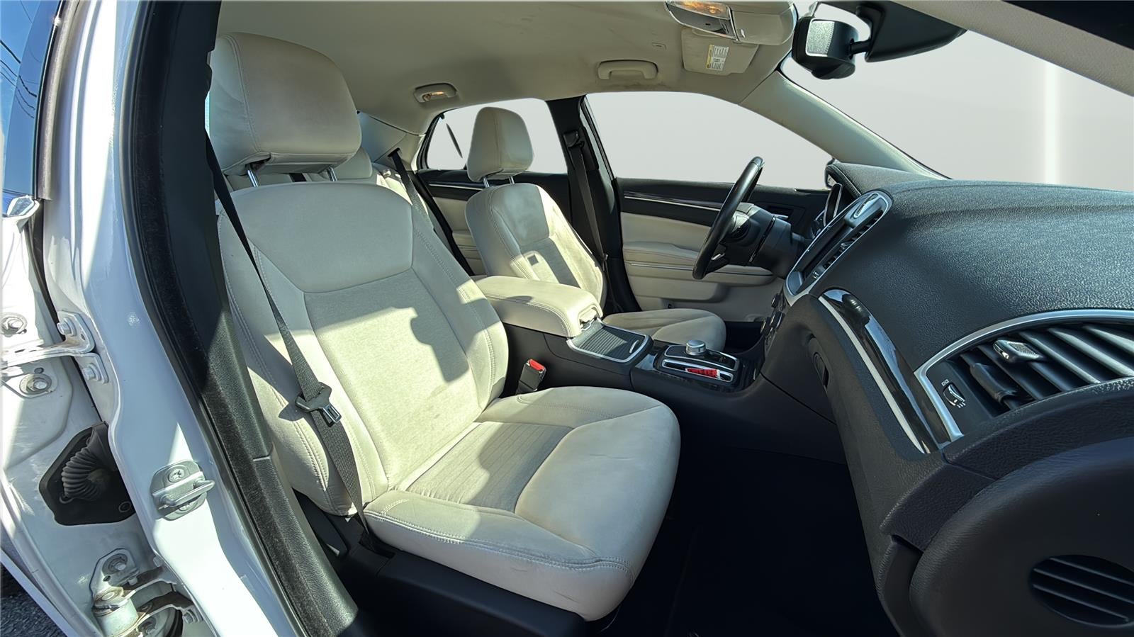 2022 Chrysler 300 Touring