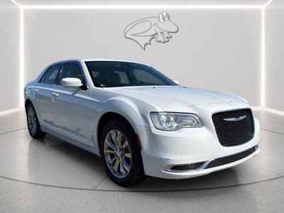2022 Chrysler 300 Touring