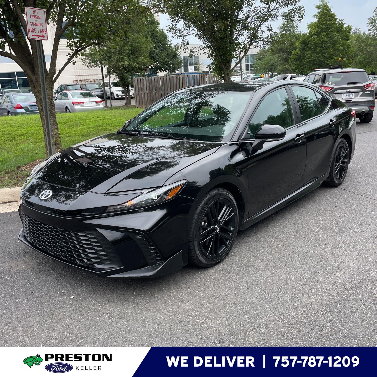 2025 Toyota Camry SE
