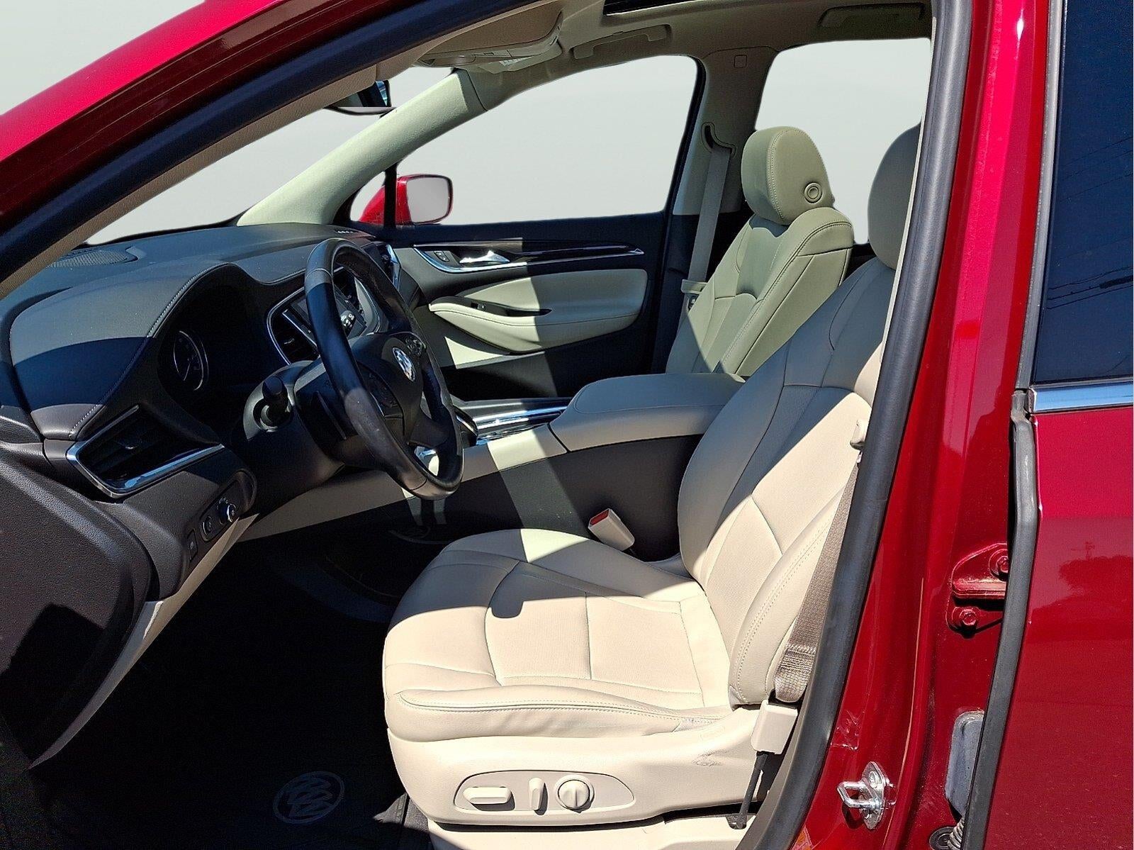 2020 Buick Enclave Essence