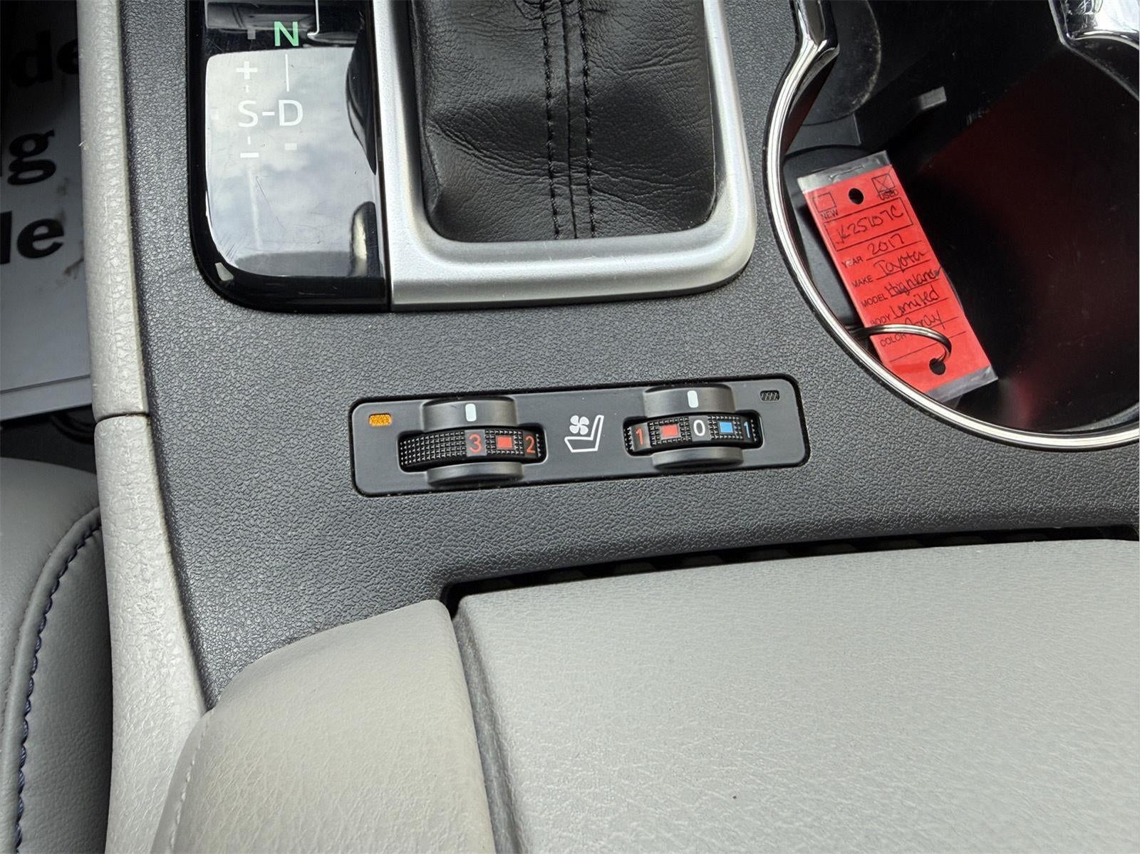 2017 Toyota Highlander Limited