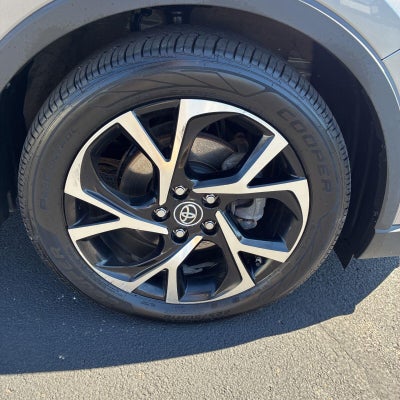 2019 Toyota C-HR XLE