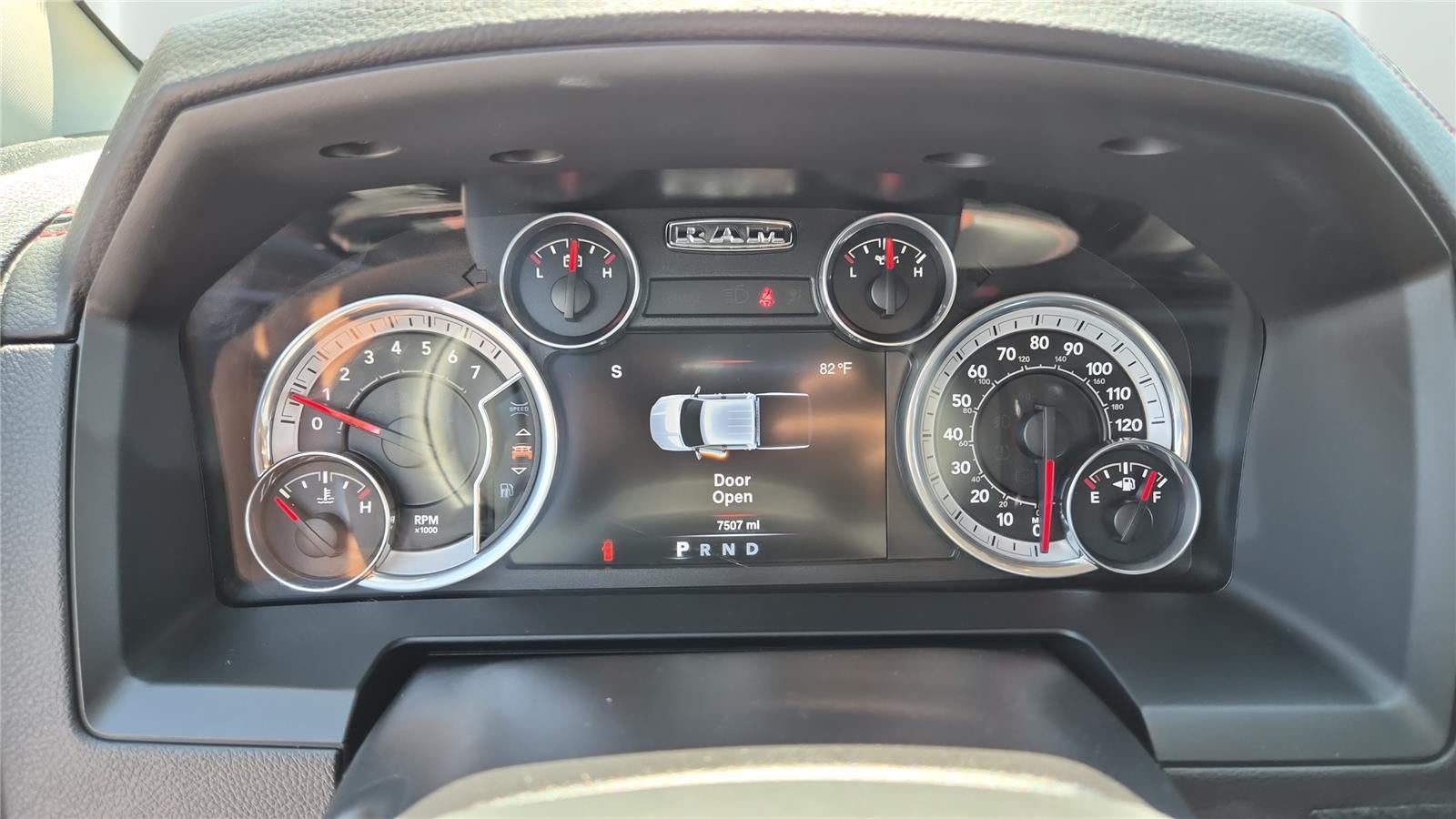 2016 RAM 1500 Sport