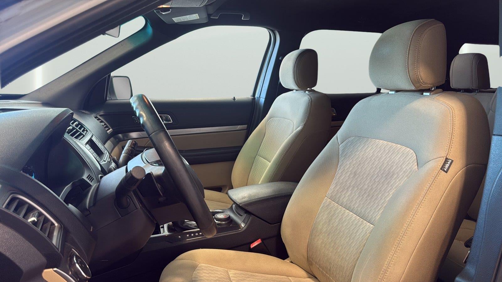 2017 Ford Explorer Base