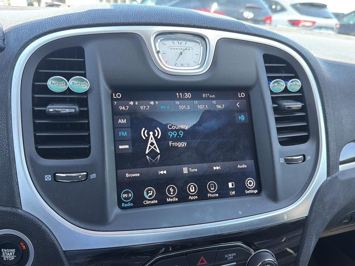 2018 Chrysler 300 Touring
