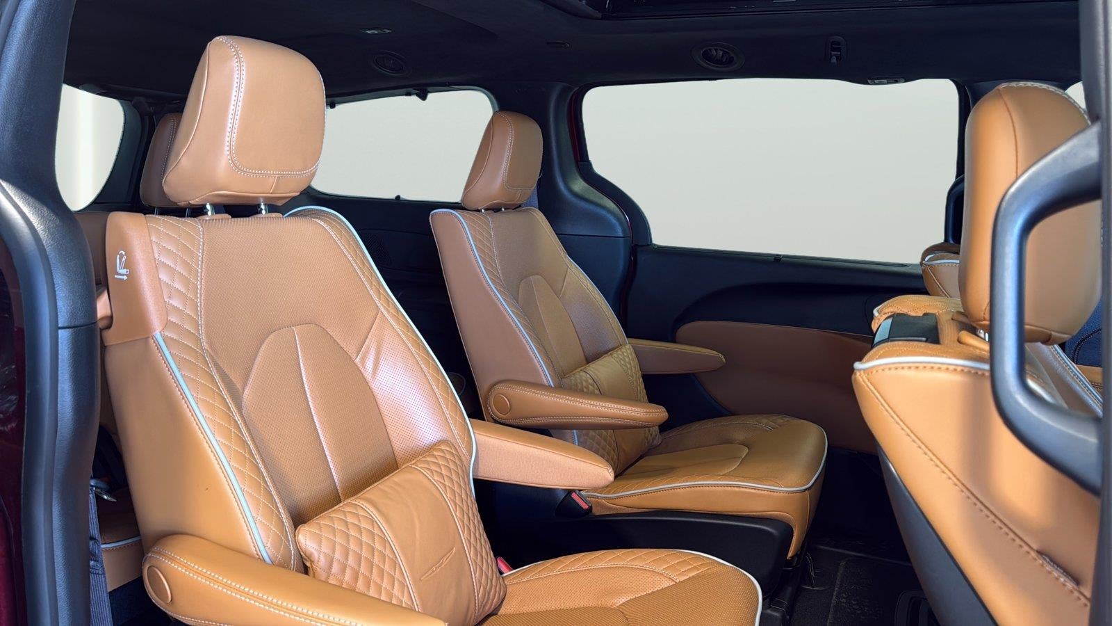 2023 Chrysler Pacifica Hybrid Pinnacle