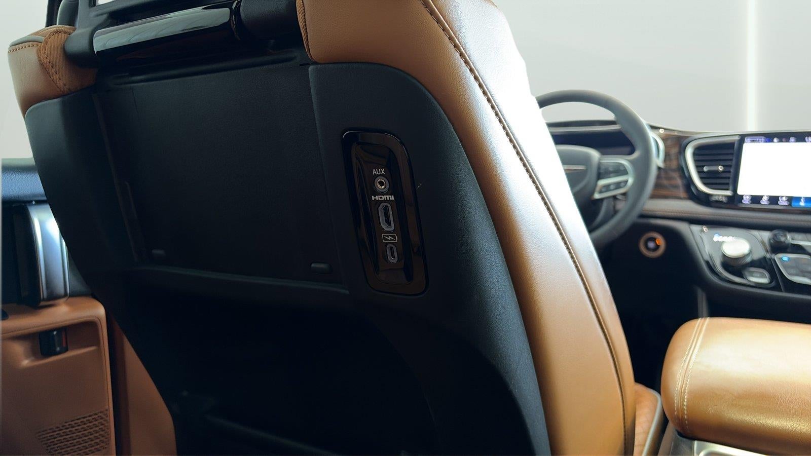 2023 Chrysler Pacifica Hybrid Pinnacle