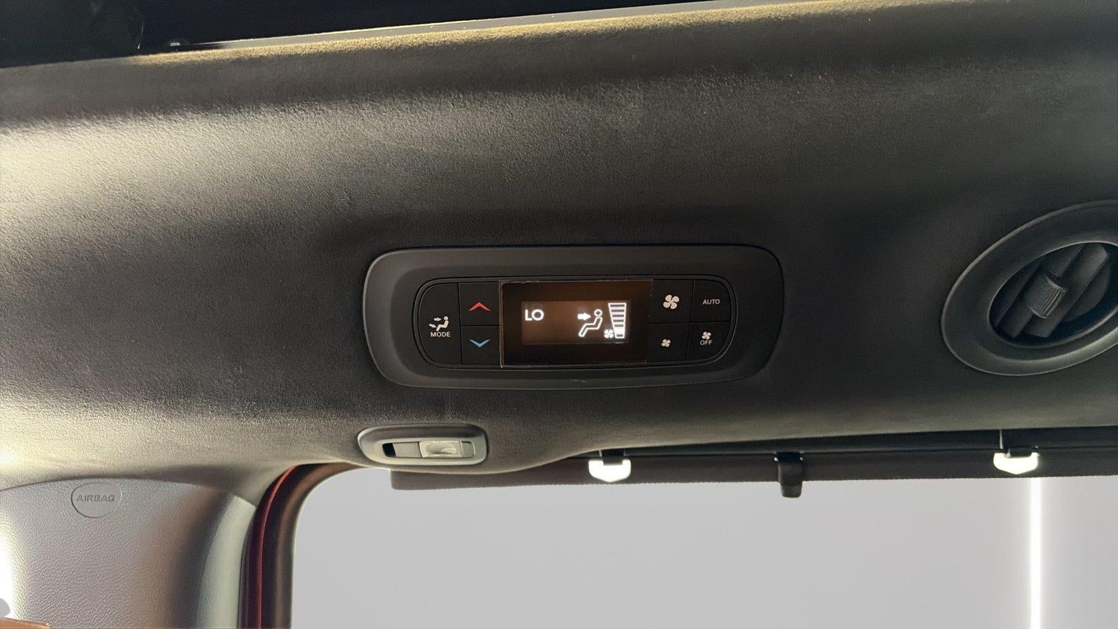 2023 Chrysler Pacifica Hybrid Pinnacle