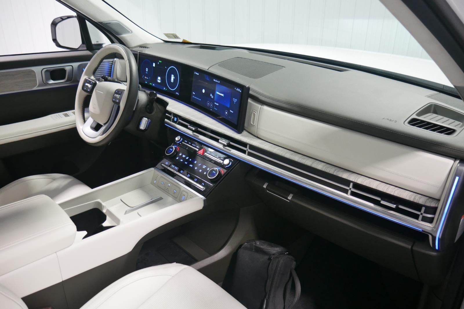 2025 Hyundai Santa Fe Hybrid Calligraphy