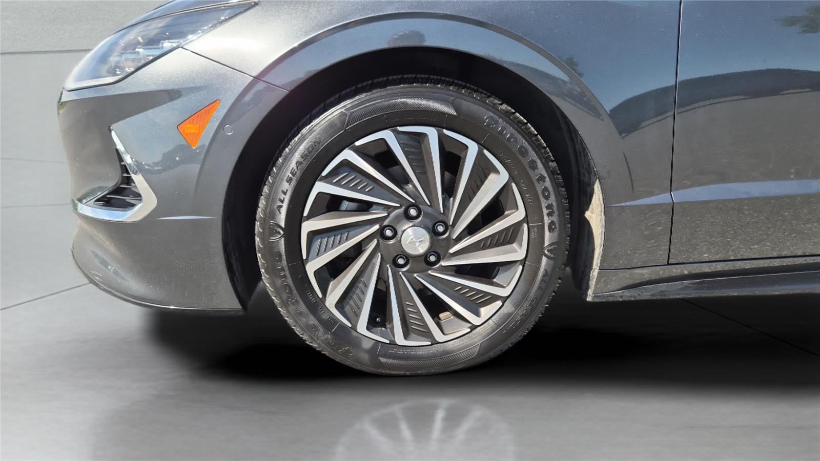 2022 Hyundai Sonata Hybrid Limited