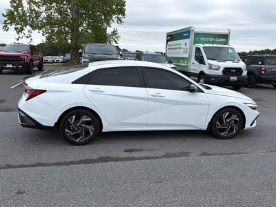 2025 Hyundai Elantra SEL Sport