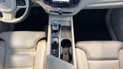 2022 Volvo XC60 Inscription
