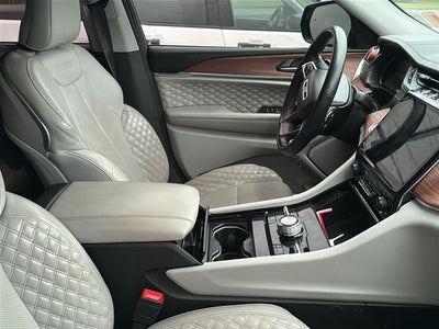 2023 Jeep Grand Cherokee L Summit