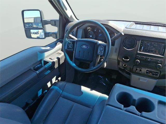 2016 Ford Super Duty F-550 DRW XL