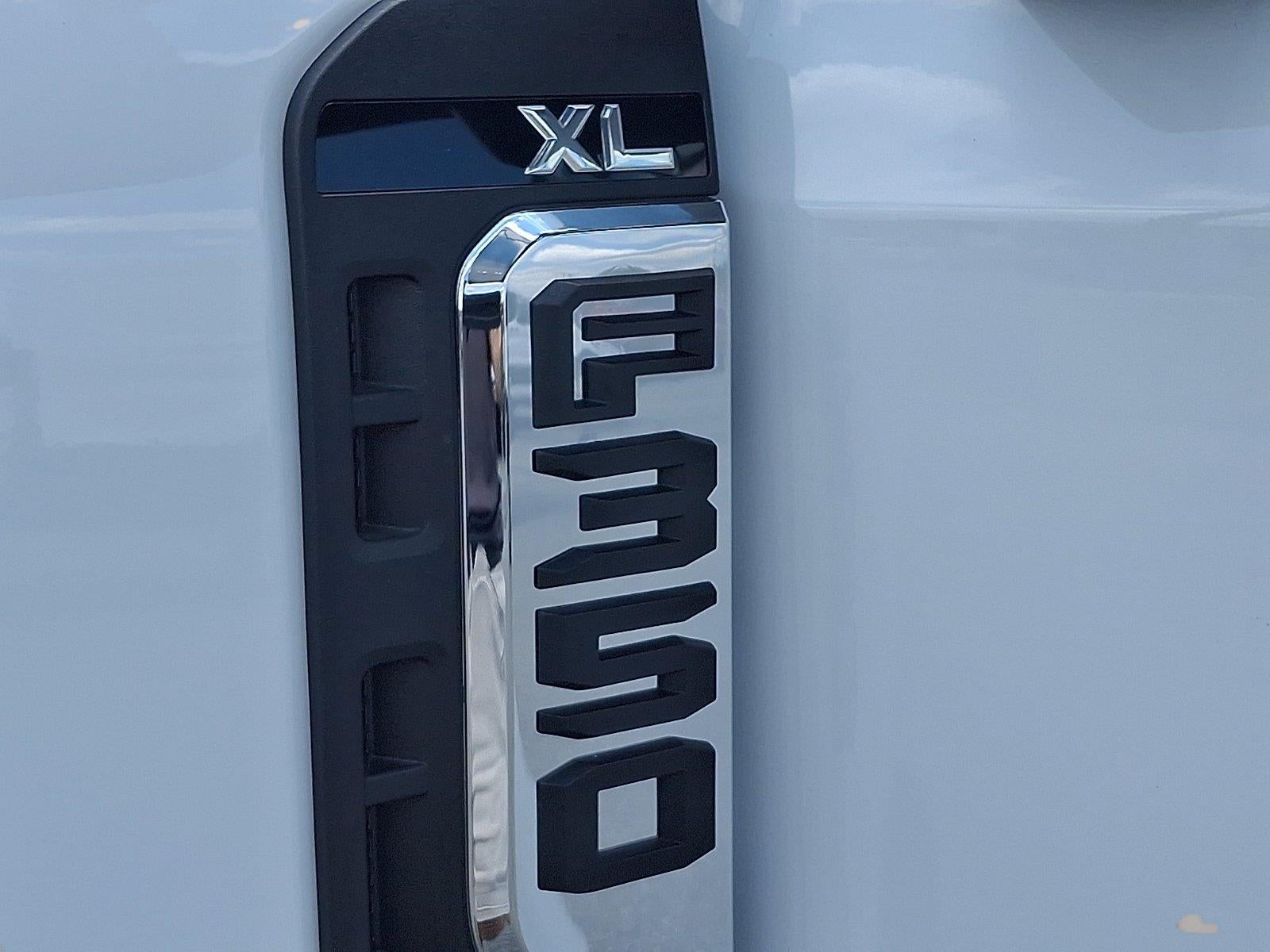 2026 Ford Super Duty F-350 SRW XL