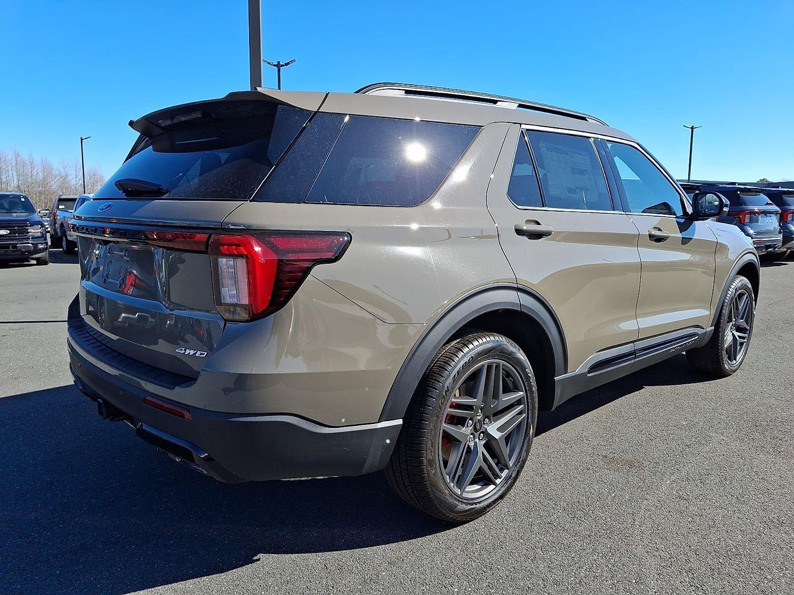 2026 Ford Explorer ST-Line