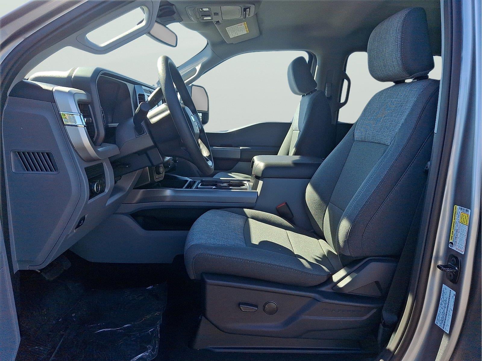 2027 Ford Super Duty F-250 XLT