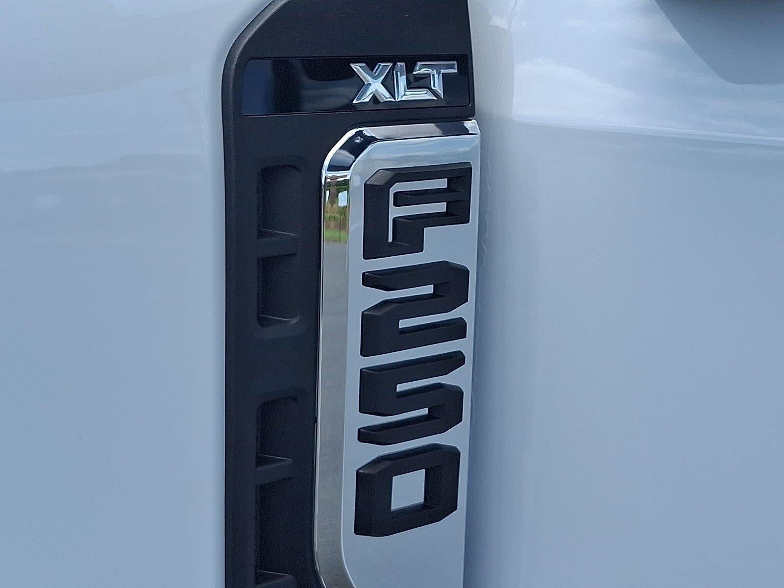 2026 Ford Super Duty F-250 SRW XLT