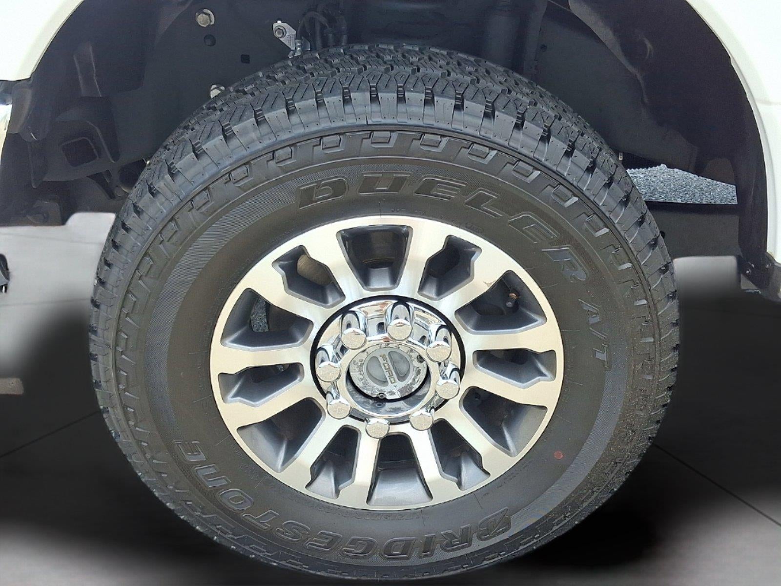 2022 Ford Super Duty F-350 Lariat