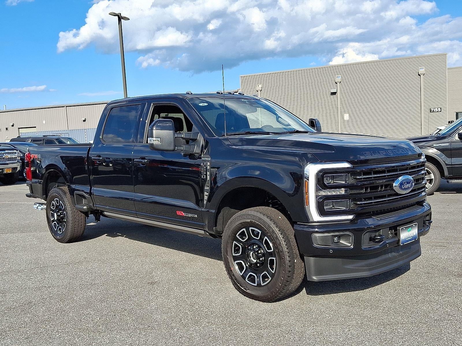 2025 Ford Super Duty F-250 Platinum
