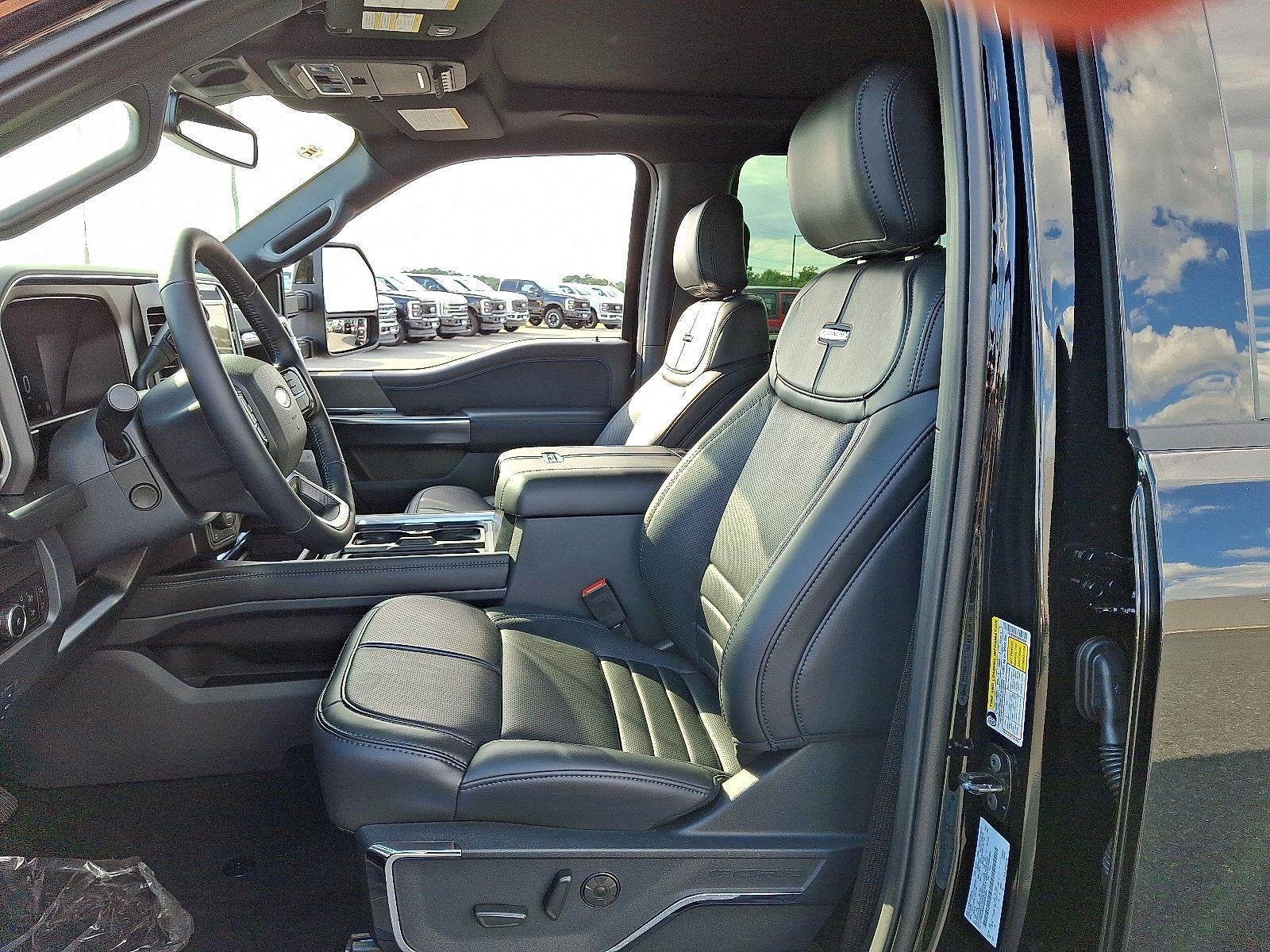 2025 Ford Super Duty F-250 Platinum