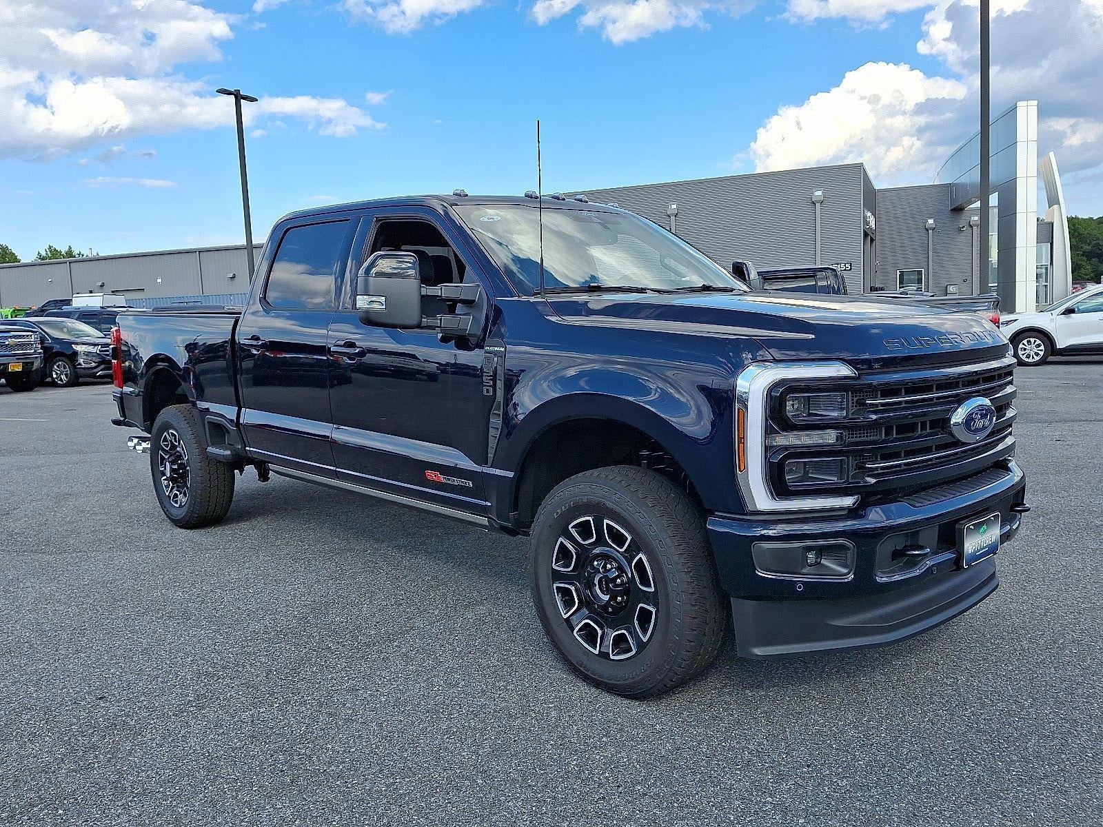 2025 Ford Super Duty F-350 Platinum