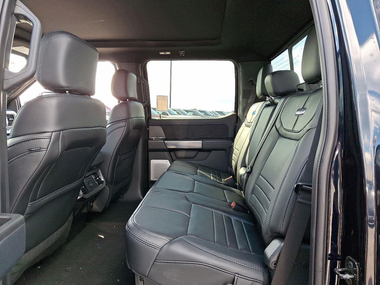 2025 Ford Super Duty F-350 Platinum