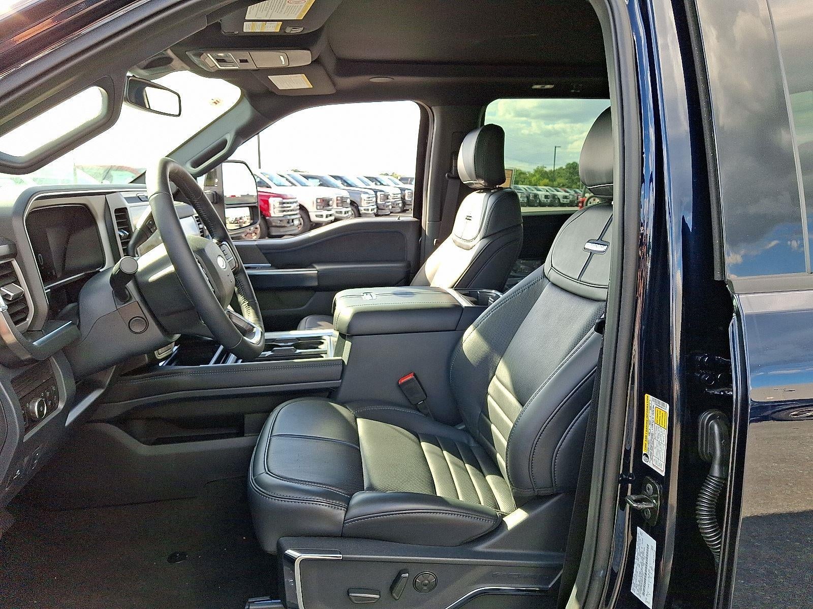 2025 Ford Super Duty F-350 Platinum