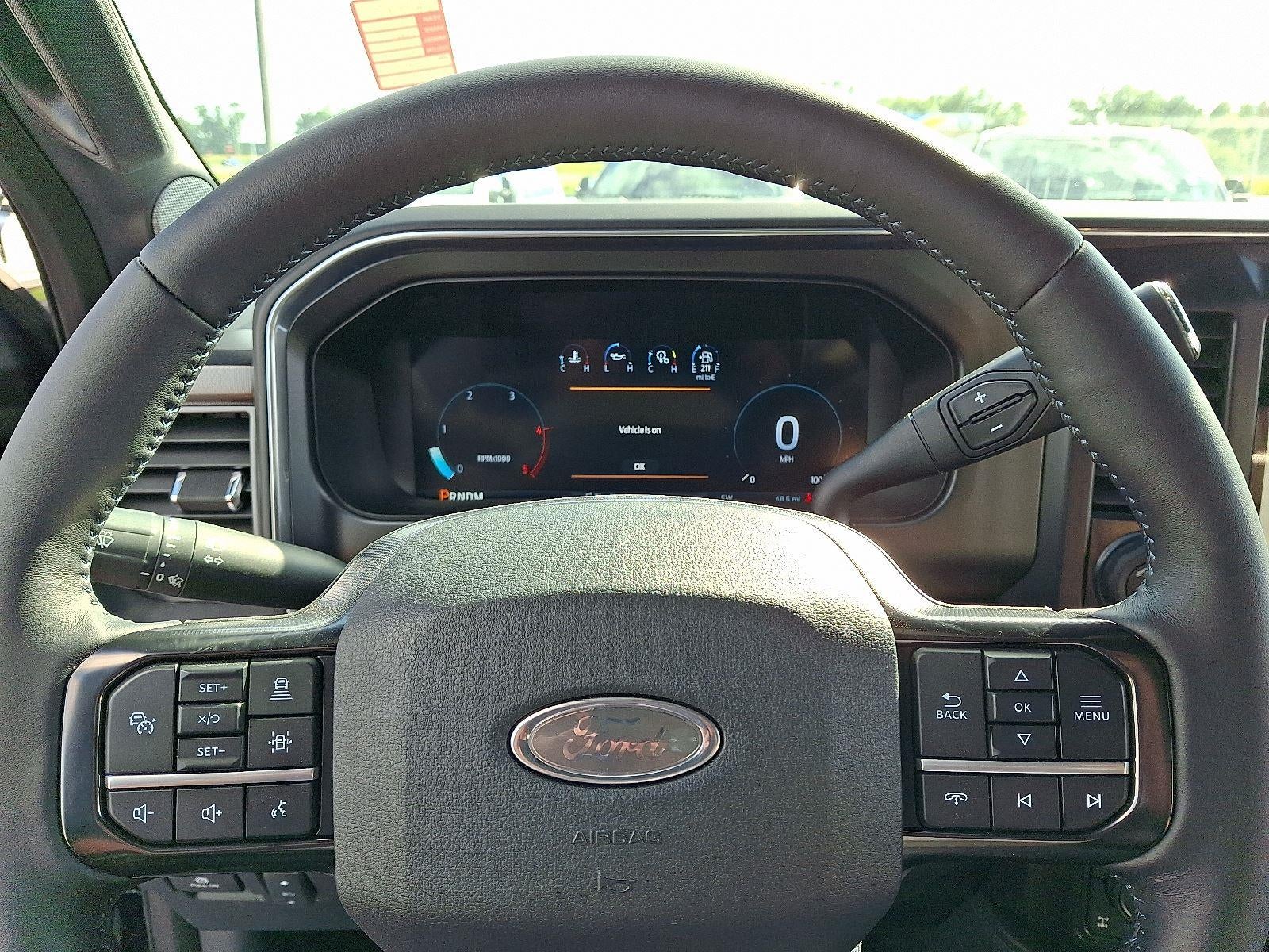 2025 Ford Super Duty F-350 Platinum