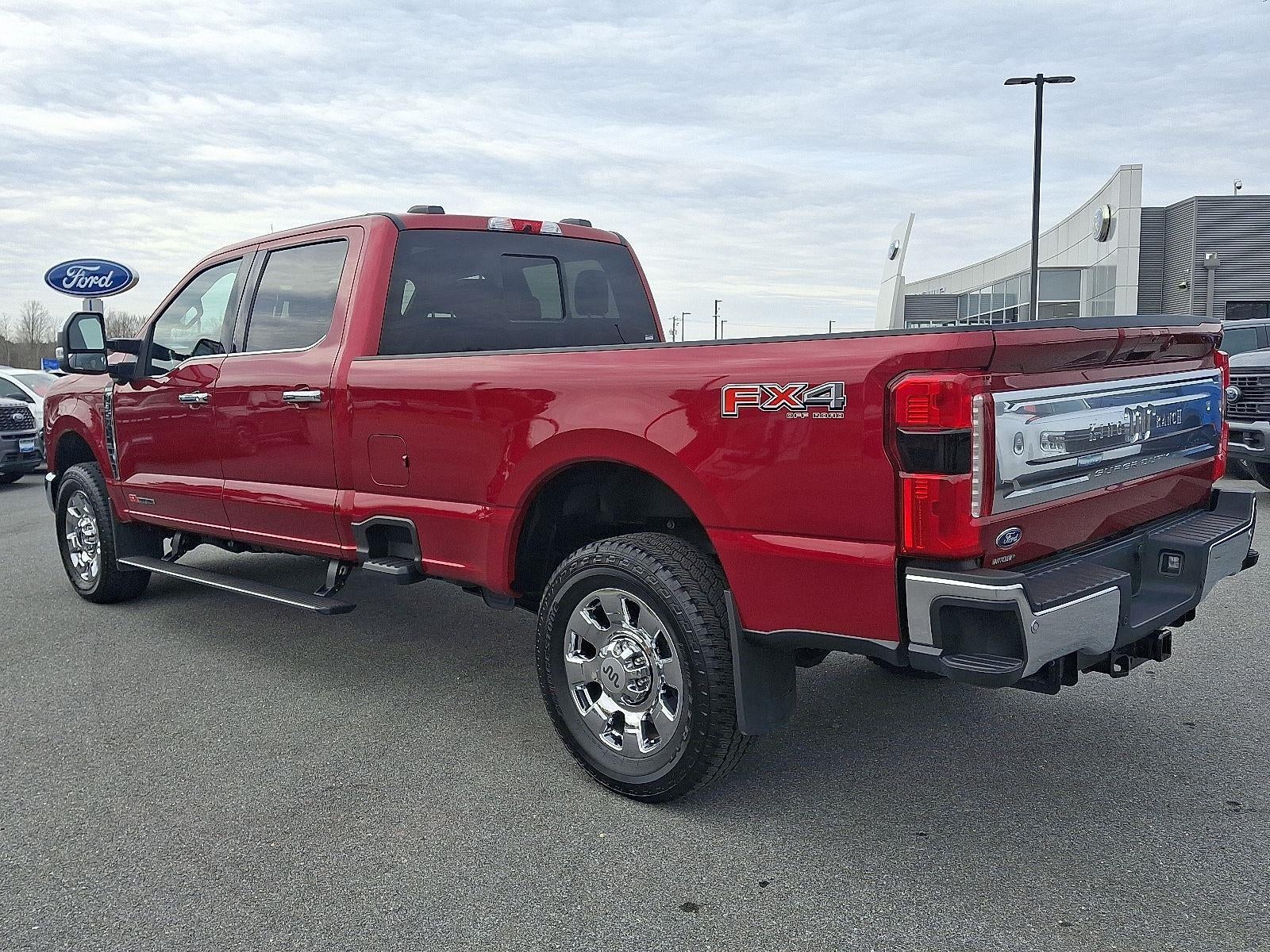 2025 Ford Super Duty F-350 King Ranch