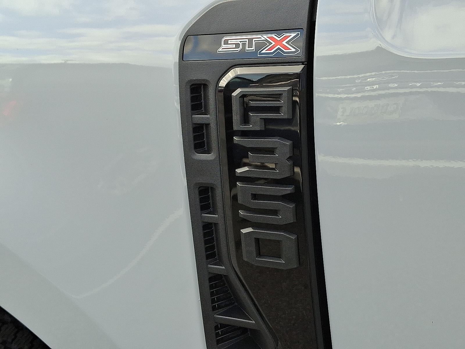 2026 Ford Super Duty F-350 XLT