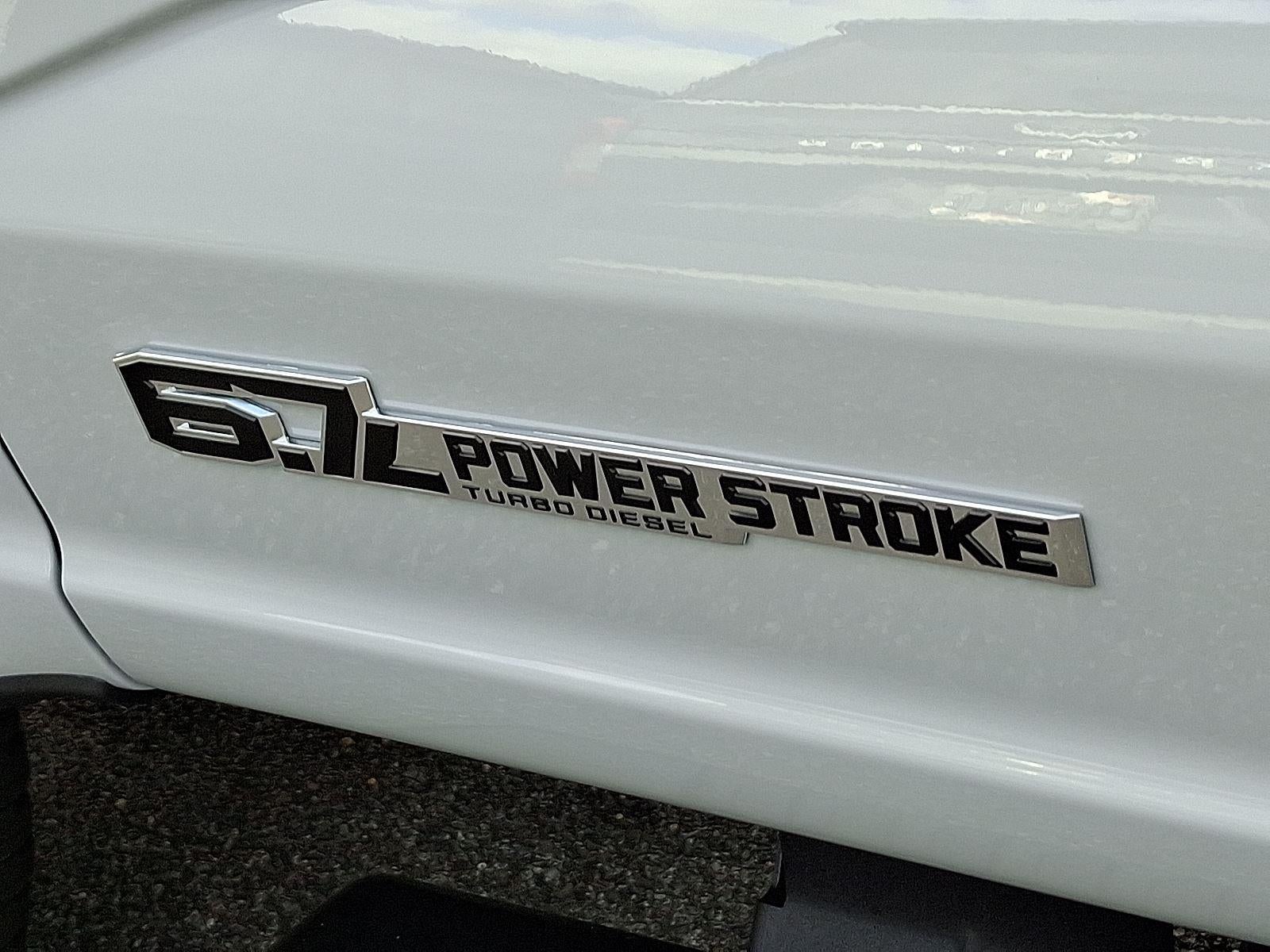 2026 Ford Super Duty F-350 XLT