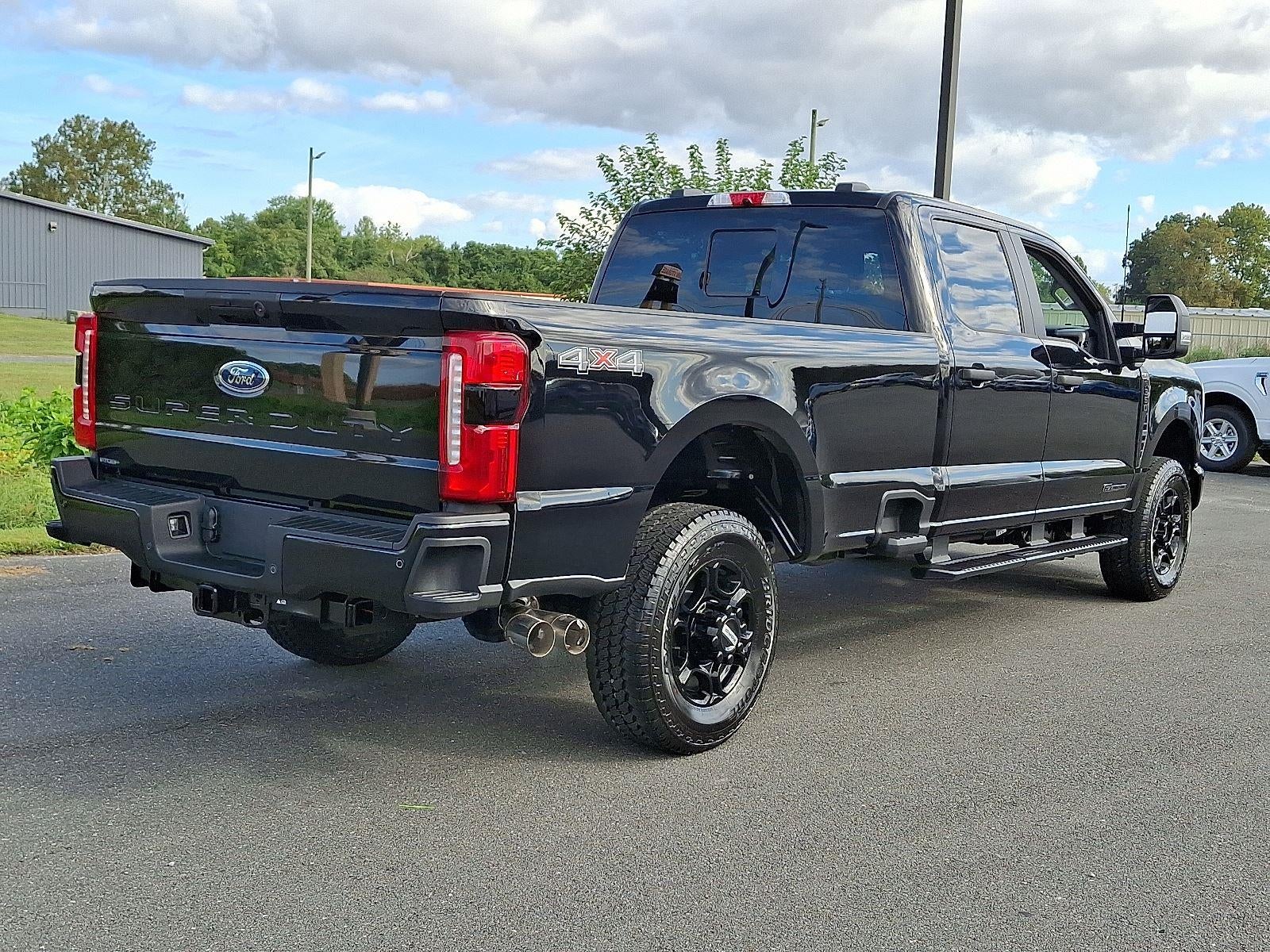 2026 Ford Super Duty F-350 XLT
