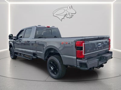 2026 Ford Super Duty F-350 XLT