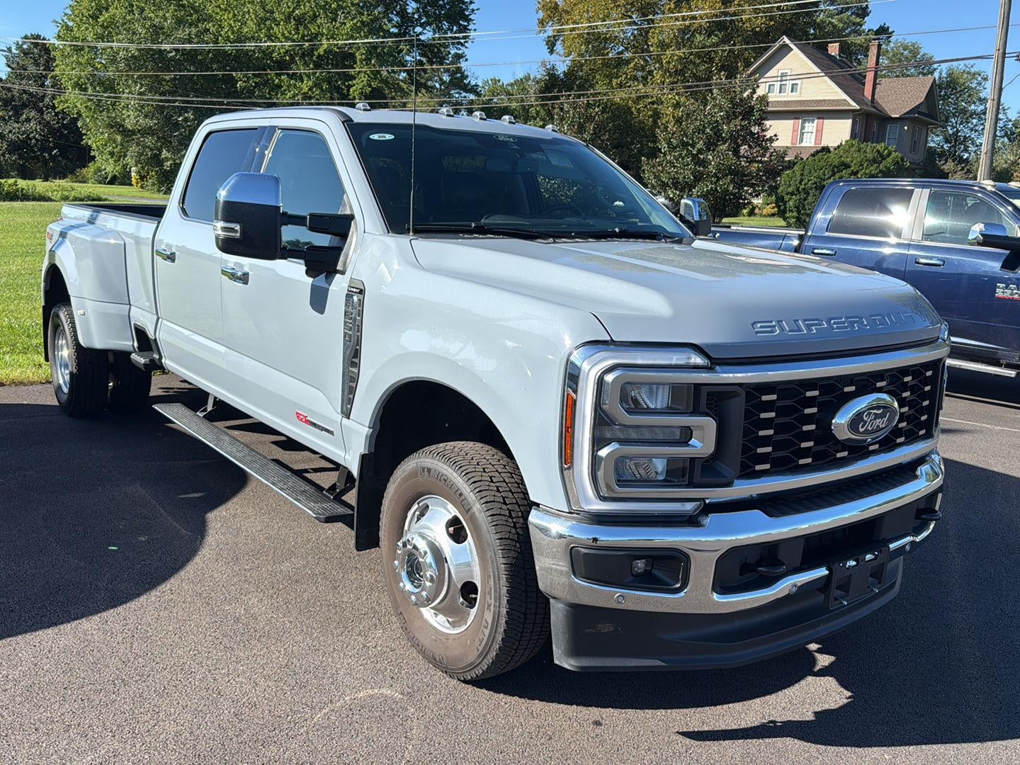 2025 Ford Super Duty F-350 Drw Lariat